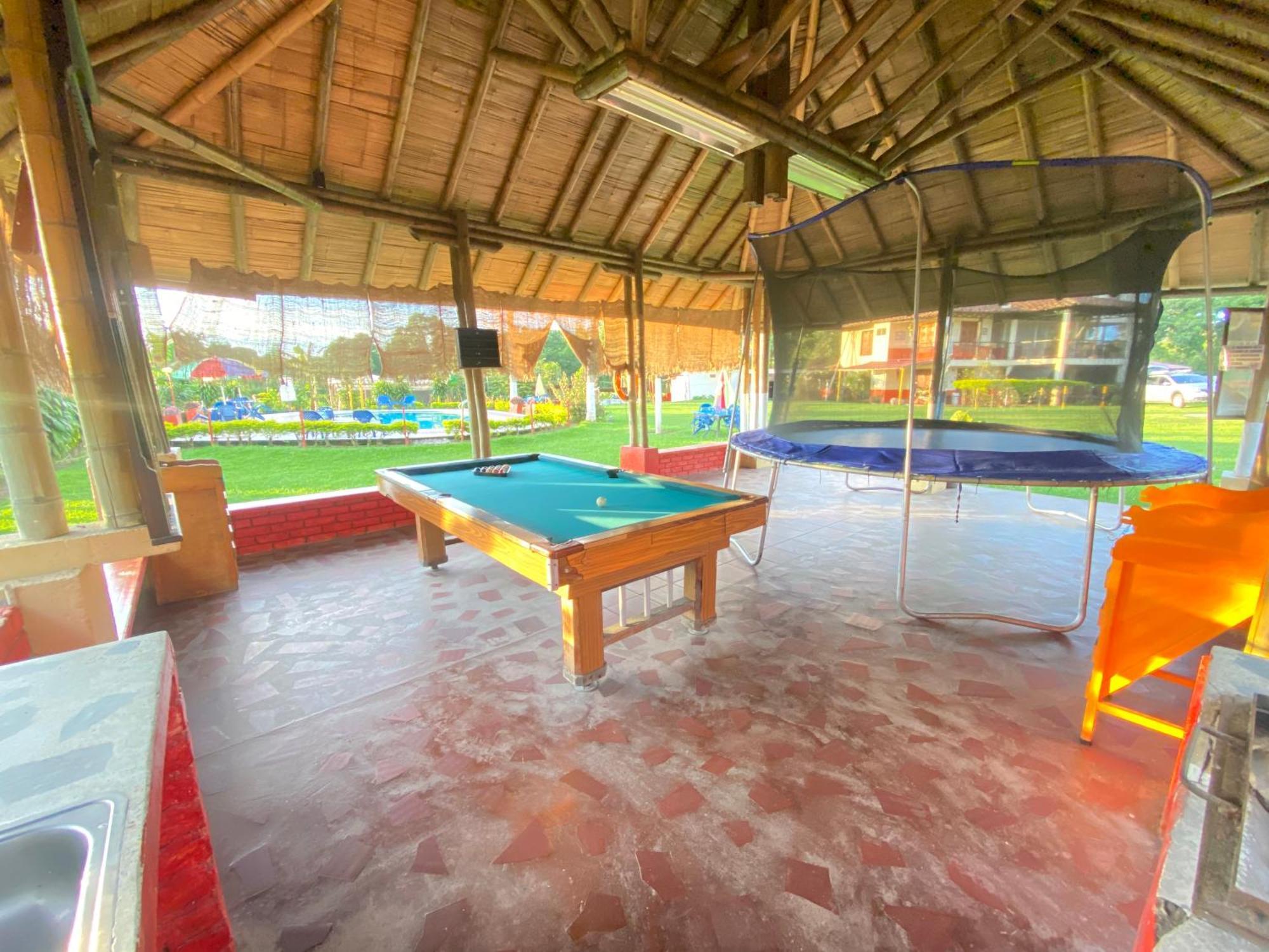 Finca Hotel Los Cocos Монтенегро Экстерьер фото