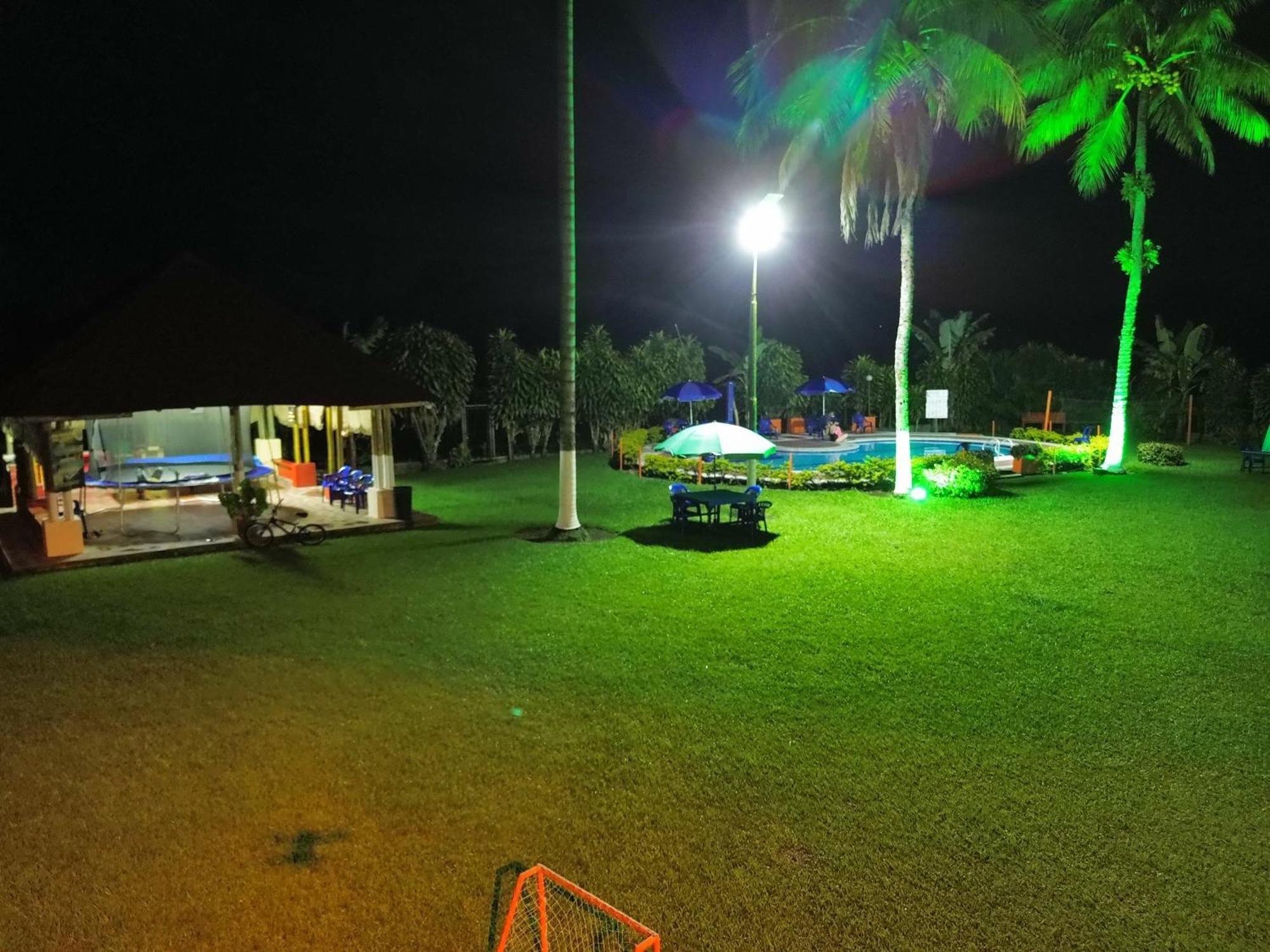 Finca Hotel Los Cocos Монтенегро Экстерьер фото